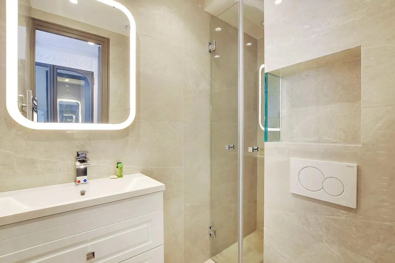 Magnifique Appartement - 2Br - 6P - Place De L'Etoile Paris