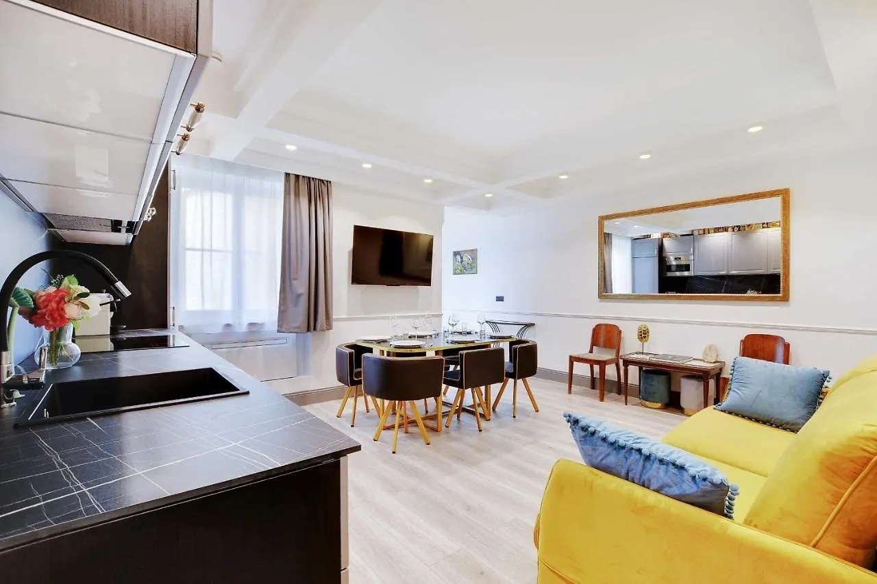 Magnifique Appartement - 2Br - 6P - Place De L'Etoile Paris